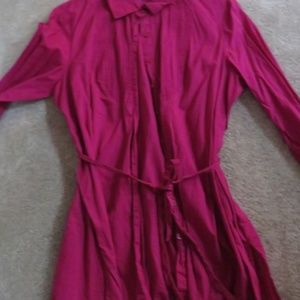 BURGUNDY LONG-SLEEVE BUTTON SHIRT-L- W/CLOTH BELT
